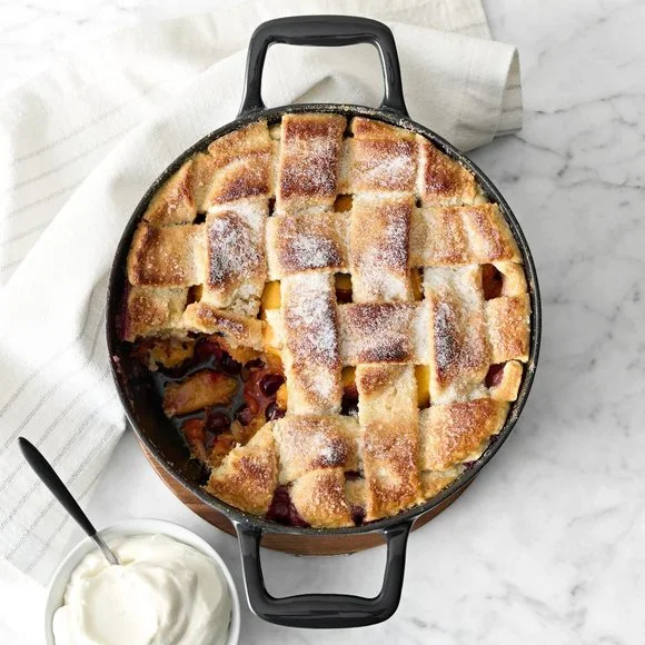 All Clad 4-Qt Braiser with Lid and Acacia Wood Trivet / Enameled Cast Iron NIB - Picture 2 of 8
